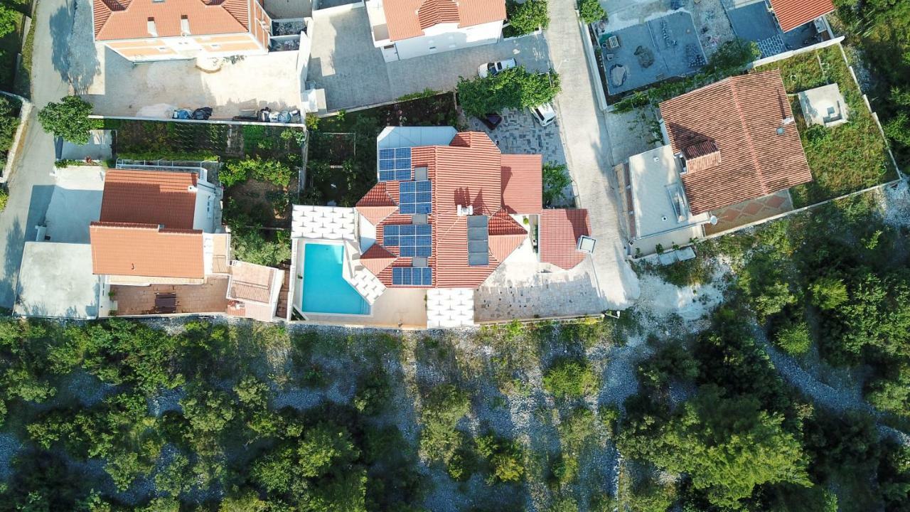Apartments Tomislav Okrug Gornji Exterior foto